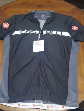 Castelli Men's Black & Gray Lightweight Cycling Shirt Jacket